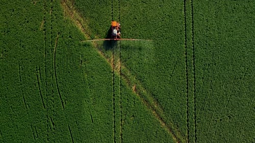 Pulverizer in soy Field 4