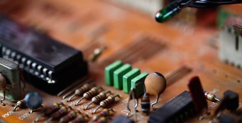 Technologie matérielle Électronique de la carte mère 28
