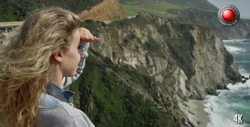 Fille Looking Loin Loin