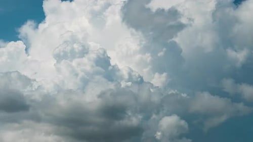 Timelapse Théâtral de nuages d'orage