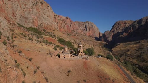 Vue aérienne du monastère de Noravank en Arménie