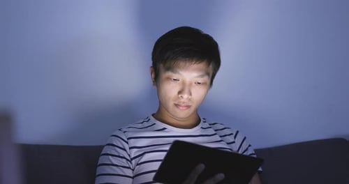 Man using tablet computer