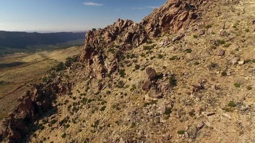 Valley in Moab, drone panning left