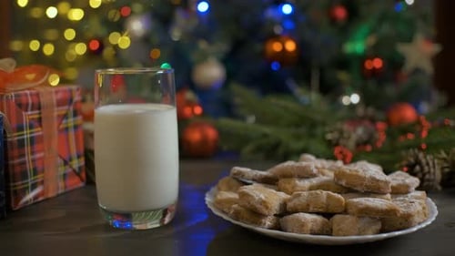 Lebkuchen auf Holztisch stellen