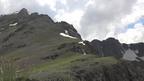 Mixed Air Currents on Mountain Ridge in Steep Geography