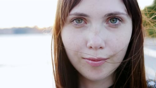 Young Attractive Indipendent Woman Lifestyle Portrait