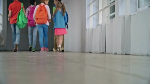 Schüler gehen weg
