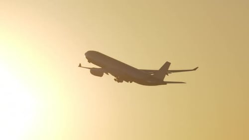 Wunderschöner Flugzeug-Start