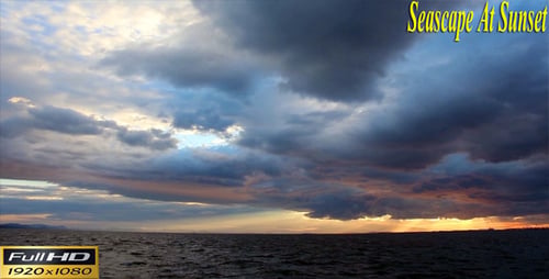Seelandschaft bei Sonnenuntergang