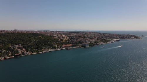 Uskudar Bosporus Istanbul