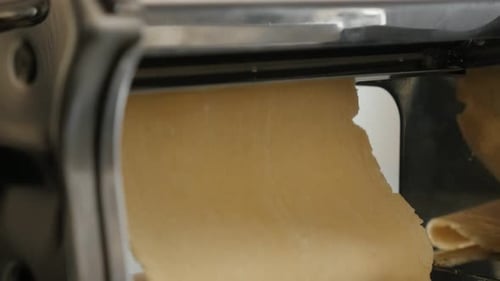 Dough Pulled Through Pasta Making Machine