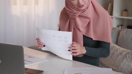 Market Analysis Statistics Research Business Woman