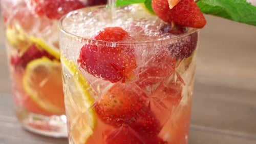 Refreshing Strawberry Lemonade Drink with Bubbles
