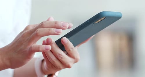 Close up of woman use of mobile phone