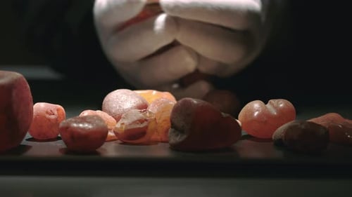 Craftsman Chooses Stones From Amber Jewelry