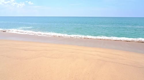 Beautiful tropical beach sea ocean with blue sky and white cloud