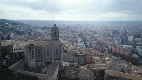 Luftbild des Stadtzentrums von Girona