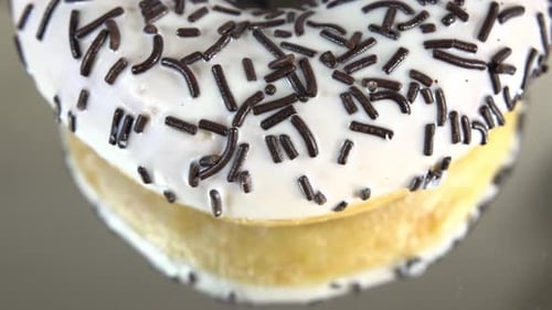 Rotating Donuts with Different Fillings