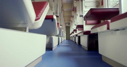 Dans un train de voyageurs en Europe de l'Est