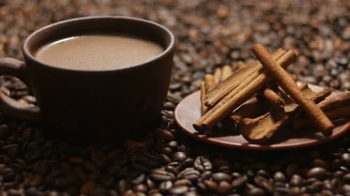 Zimt und Tasse Kaffee