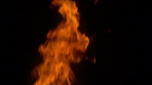 Feuer auf schwarzem Hintergrund