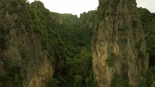 Montagne aérienne de calcaire 15