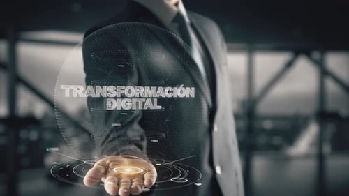 Digitale Transformation in Spanish Language with Hologram Businessman Concept