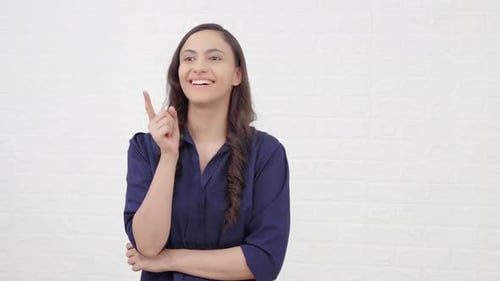Intelligent Indian girl got an idea