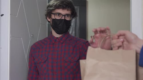 The delivery service will deliver the parcels from the grocery store to the home.