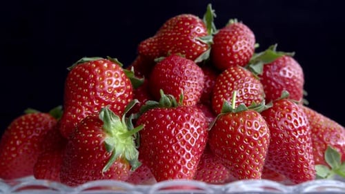 Erdbeeren, rotierend, Nahaufnahme