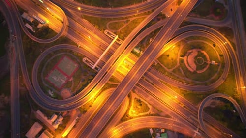 4K : autoroute hyperlapse de métrage pour le concept de transport.
