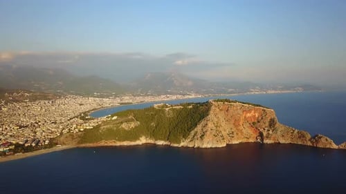 Mittelmeerküste und touristischer Strand Alanya-Halbinsel, Antalya, Türkei