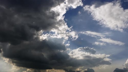 Time Lapse Dramático de la nube de tormenta tropical monzón 01