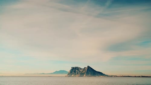 Wolken über Gibraltar-Felsen, Timelapse