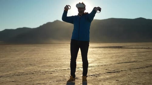 Mann mit VR-Headset