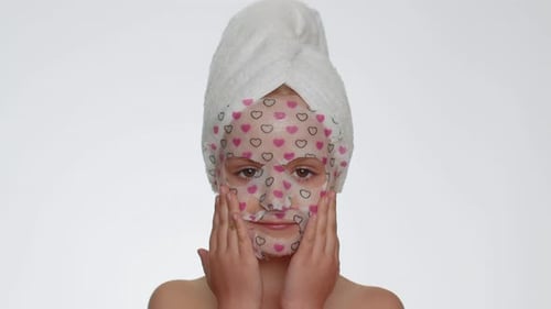Youthful Face Mask Treatment with Heart Designs