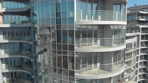Ventanas del edificio moderno