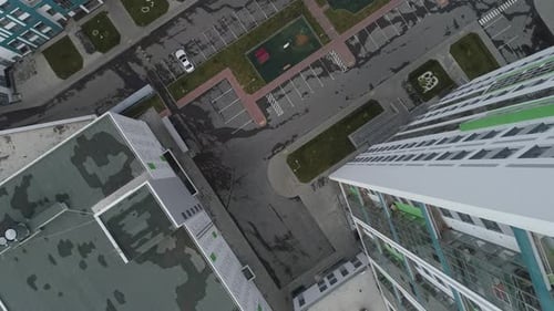 Von oben nach unten Luftaufnahme moderne Wohnanlage 13