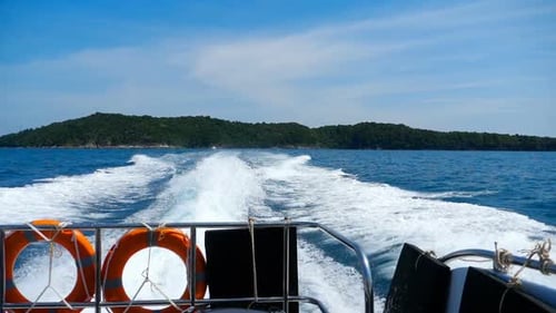 Schnellboot-Abfahrt von den Similan-Inseln