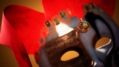 Masques de carnaval vénitien avec or