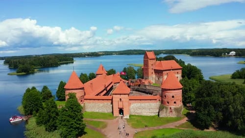 Trakai castle: medieval gothic Island castle, located in Galve lake