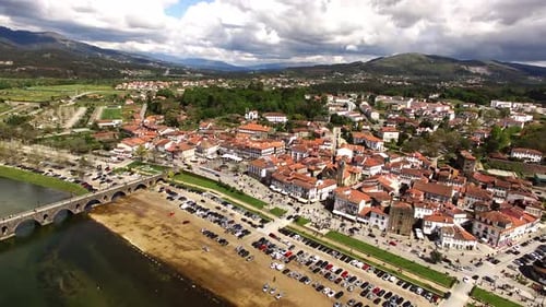 Ponte de Lima und Fluss Lima, Portugal