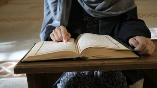 Islamischer Holly Koran