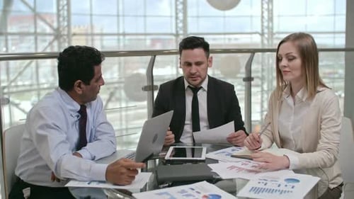 Finanzanalysten bei der Sitzung