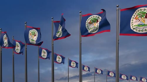 Die Flaggen von Belize, die im Wind wehen - 2K