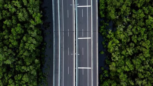 Antenne du pont routier de Bali 2,7 km