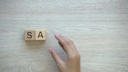 Économies, Mise à la main sur des cubes en bois, Planification du budget familial, Économie