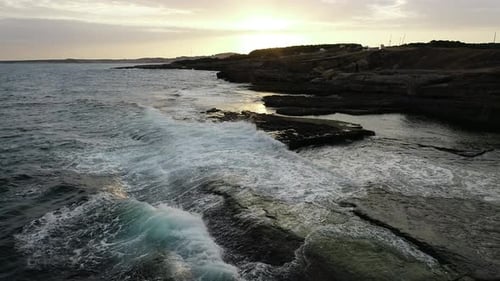 Meer und Meereswellen und Felsen, Pembe Kayalar