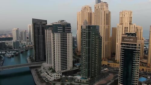 Travel Dubai Gorgeous Skyscrapers of Dubai Marina Dubai Creek on the Side