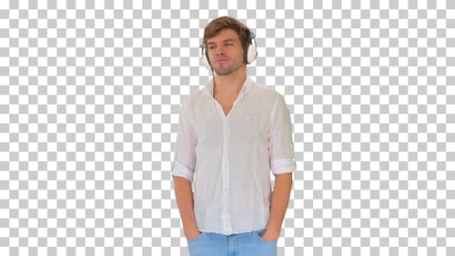 Jovem casual em fones de ouvido ouvindo, Canal Alpha